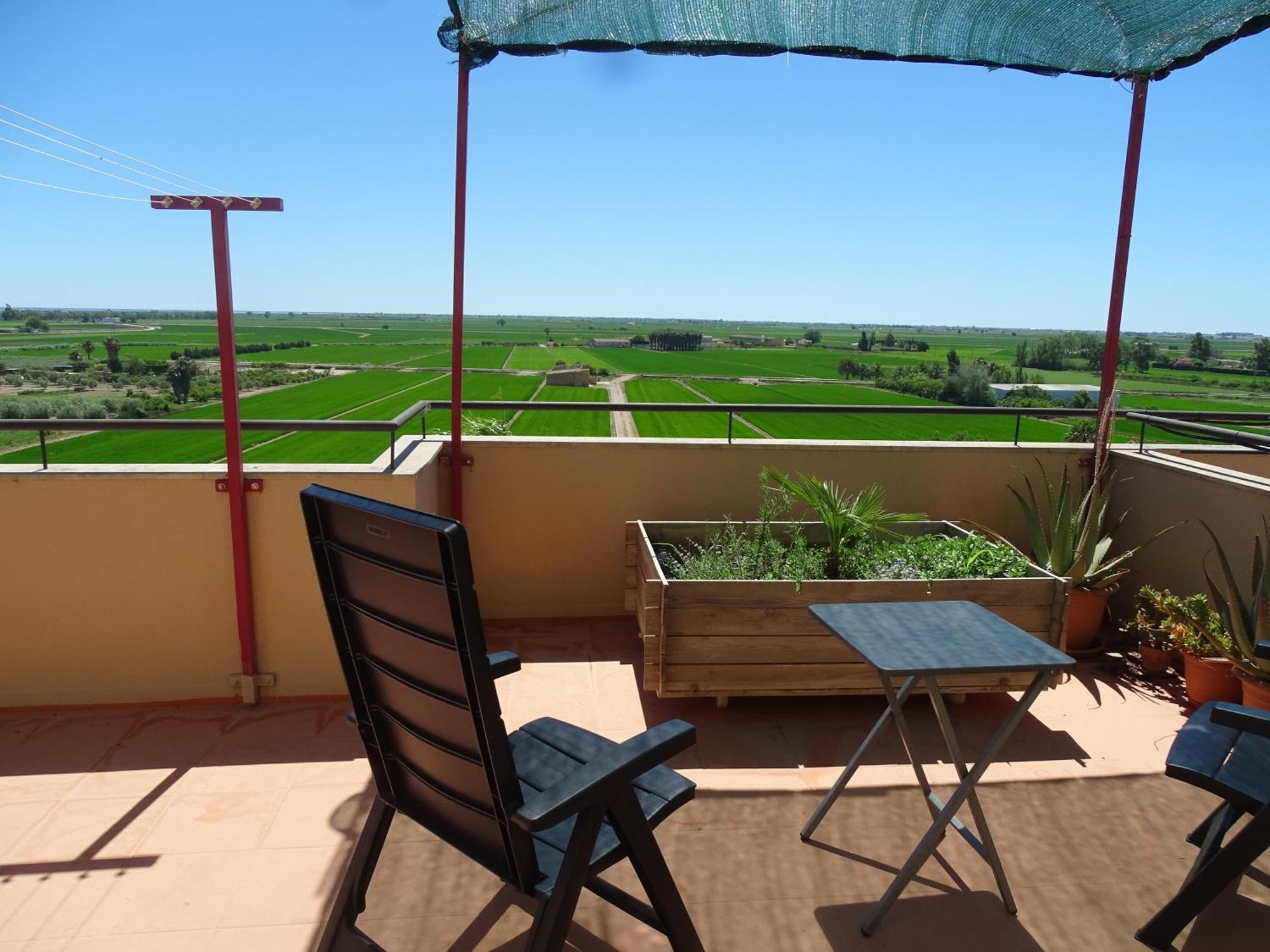 Con Vistas Apartment *